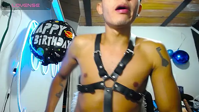 Angel latinboy online show from 20, 3, 2025