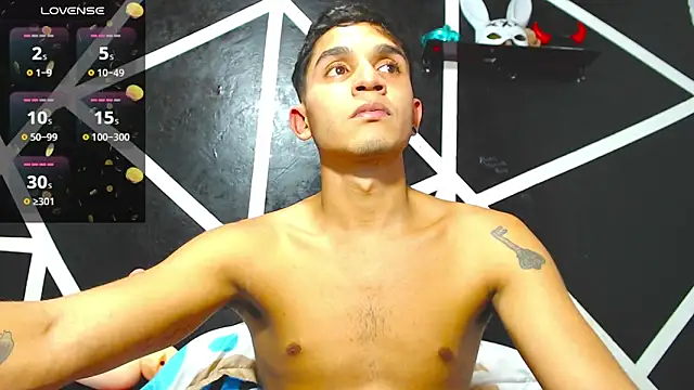 Angel latinboy online show from 6, 10, 2025