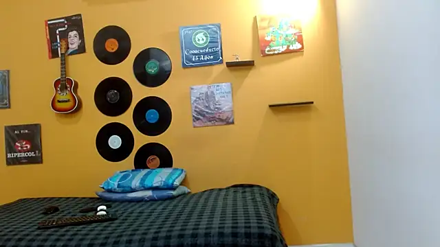 skinnyverus18 online show from 6, 2, 2026