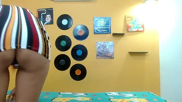 skinnyverus18 online show from 11, 9, 2025