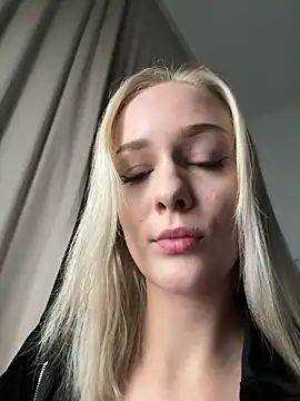 DaryaDoll online show from 4, 11, 2025