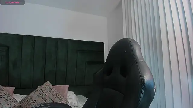 SaraWagner  online show from 19, 3, 2026