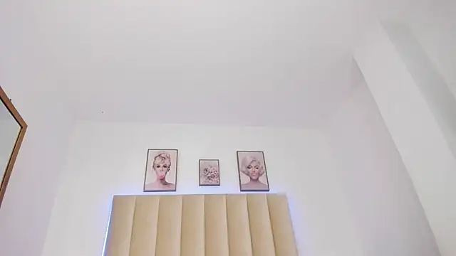 Miacorner  online show from 19, 9, 2025