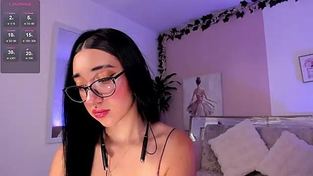 Miacorner  online show from 28, 11, 2025