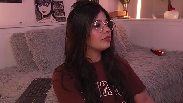 sophieee art online show from 25, 3, 2026