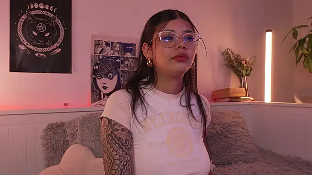 sophieee art online show from 23, 3, 2026