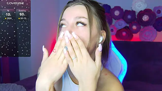 Snapshot of LindaBrilliant chatting on 27, 9, 2025 LindaBrilliant online show from 27, 9, 2025