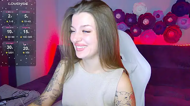 Snapshot of LindaBrilliant chatting on 11, 10, 2025 LindaBrilliant online show from 11, 10, 2025