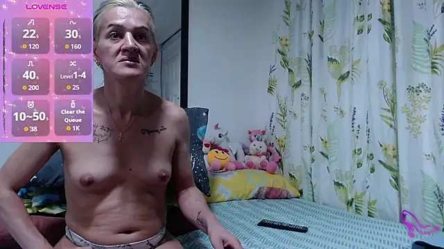 AllysonStonne online show from 4, 12, 2025