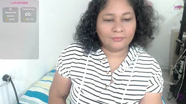 abigail 21  online show from 13, 4, 2026