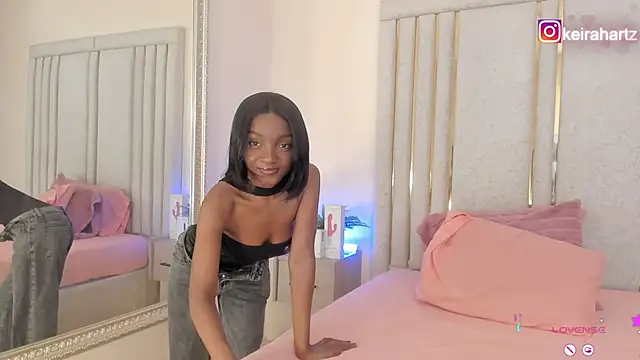Keirahartz online show from 26, 4, 2026