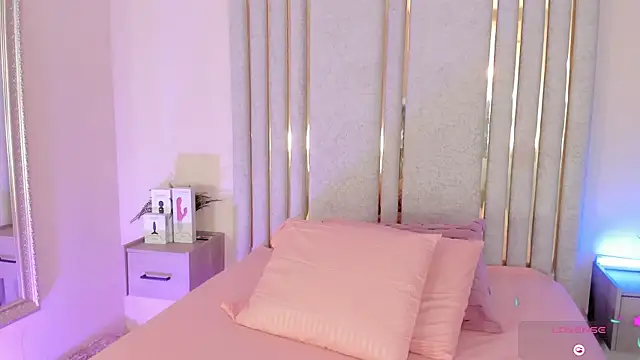 Keirahartz online show from 11, 4, 2026