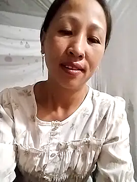 cute love00 online show from 31, 10, 2025