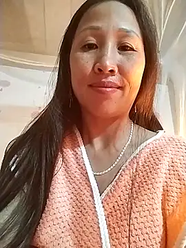 cute love00 online show from 23, 11, 2025