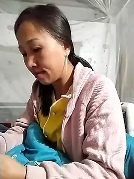 cute love00 online show from 5, 1, 2026