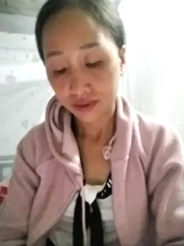 cute love00 online show from 20, 10, 2025