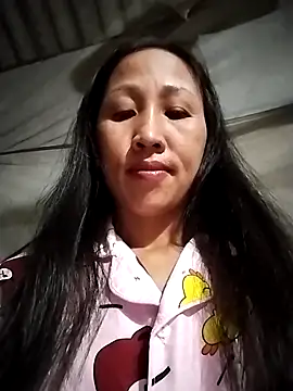 cute love00 online show from 7, 11, 2025