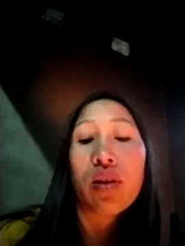 cute love00 online show from 28, 11, 2025