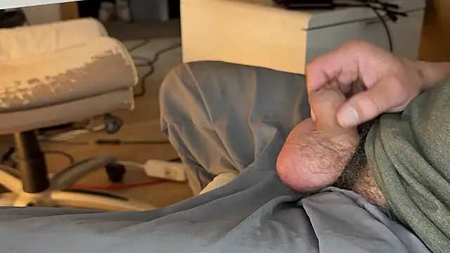 hornysmallcockgermany online show from 5, 11, 2025