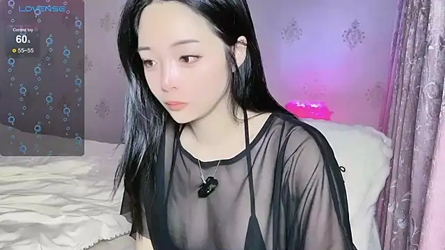 Snapshot of Ya-Ya- chatting on 11, 10, 2025 Ya-Ya- online show from 11, 10, 2025