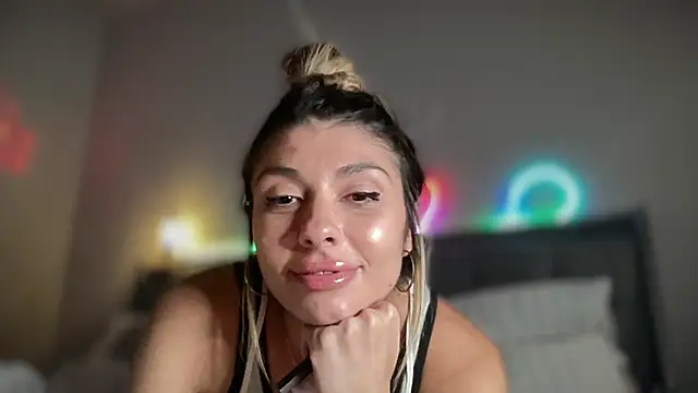 bbgurlnickii online show from 11, 11, 2025