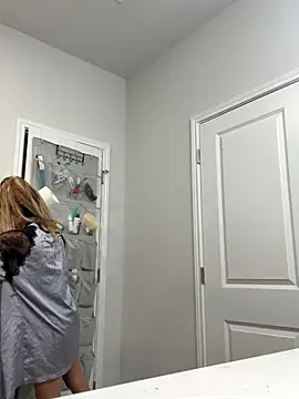 bbgurlnickii online show from 10, 9, 2025