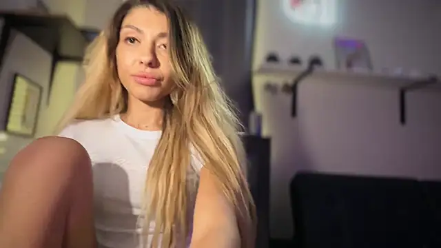 bbgurlnickii online show from 11, 10, 2025