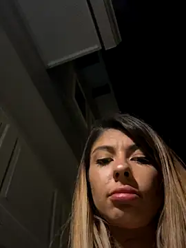 bbgurlnickii online show from 13, 11, 2025