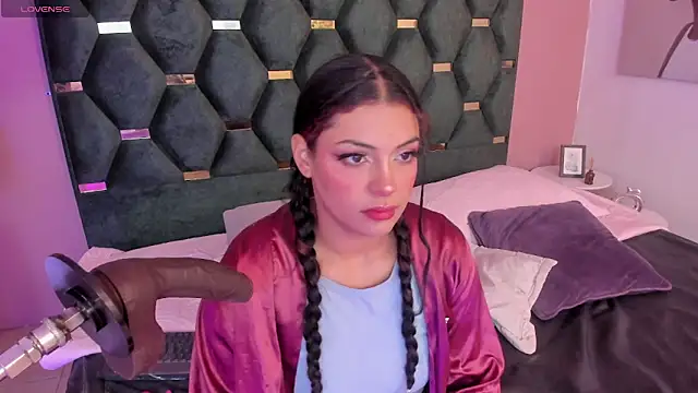 Micki   online show from 25, 10, 2025