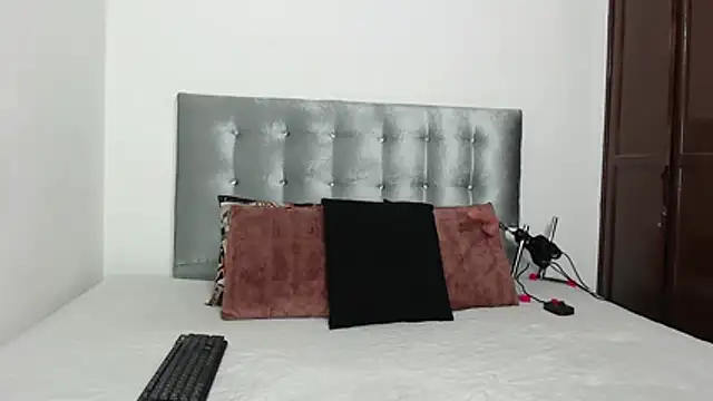 DaiishaWolf online show from 14, 2, 2026