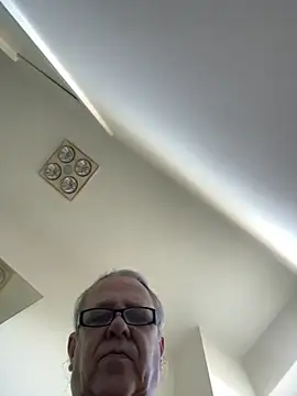 MaxFapper123 online show from 9, 6, 2026