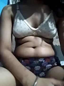Cute radhaaa online show from 12, 5, 2026