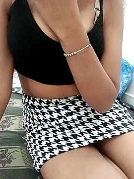 Cute radhaaa online show from 3, 11, 2025