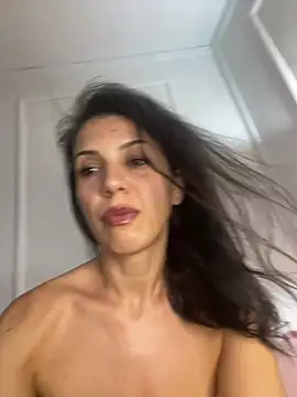 Snapshot of AlyaRei chatting on 27, 6, 2026 AlyaRei online show from 27, 6, 2026