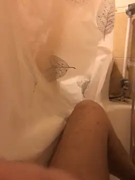 Snapshot of axvvgchx chatting on 8, 3, 2026 axvvgchx online show from 8, 3, 2026