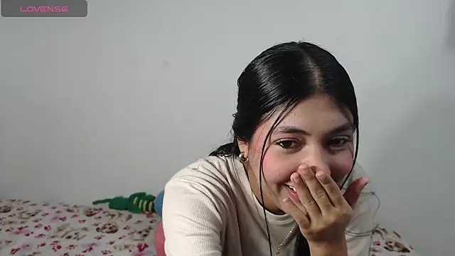 Allison 19   online show from 25, 9, 2025