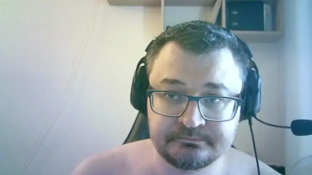 Snapshot of SirAbuser chatting on 12, 6, 2026 SirAbuser online show from 12, 6, 2026