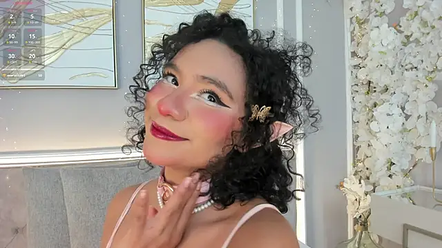 ellette   online show from 15, 12, 2025