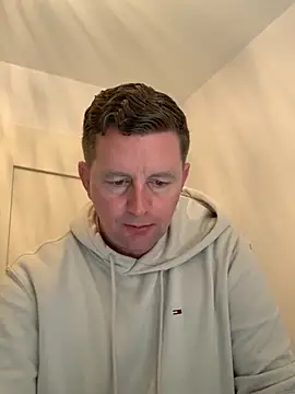 Crusher19830 online show from 8, 11, 2025