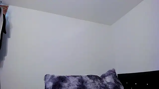 77Neferkitty77 online show from 9, 6, 2026
