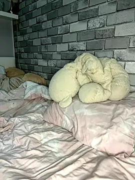 Poppy frankie online show from 27, 10, 2025