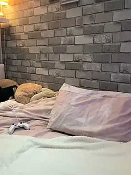 Poppy frankie online show from 12, 10, 2025