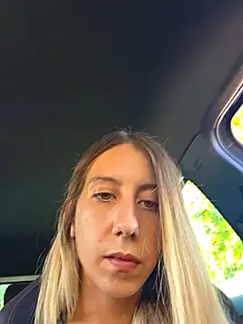 Snapshot of PetiteSecrets chatting on 1, 10, 2025 PetiteSecrets online show from 1, 10, 2025