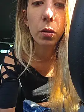 Snapshot of PetiteSecrets chatting on 29, 11, 2025 PetiteSecrets online show from 29, 11, 2025