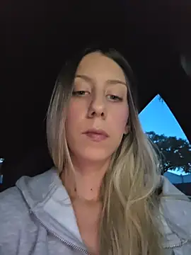 Snapshot of PetiteSecrets chatting on 14, 11, 2025 PetiteSecrets online show from 14, 11, 2025