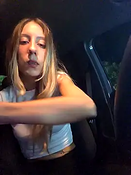 Snapshot of PetiteSecrets chatting on 5, 11, 2025 PetiteSecrets online show from 5, 11, 2025