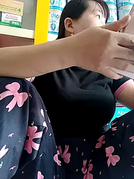  Babyrose  online show from 11, 9, 2025