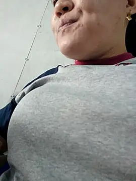  Babyrose  online show from 7, 11, 2025