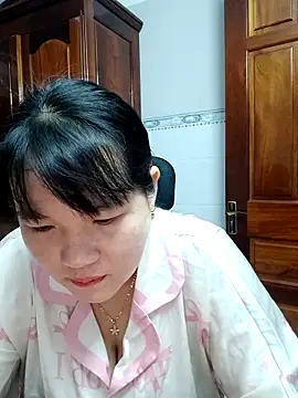  Babyrose  online show from 13, 10, 2025