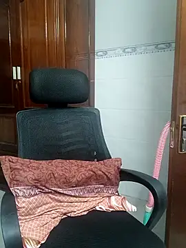  Babyrose  online show from 16, 9, 2025